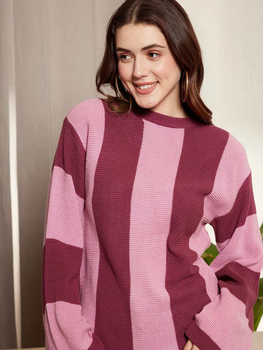 Berrylush Women Pink & Red Frenchy Two-Tone Printed Round Neck Drop-Shoulder Sleeves Ribbed Hem Regular Sweater