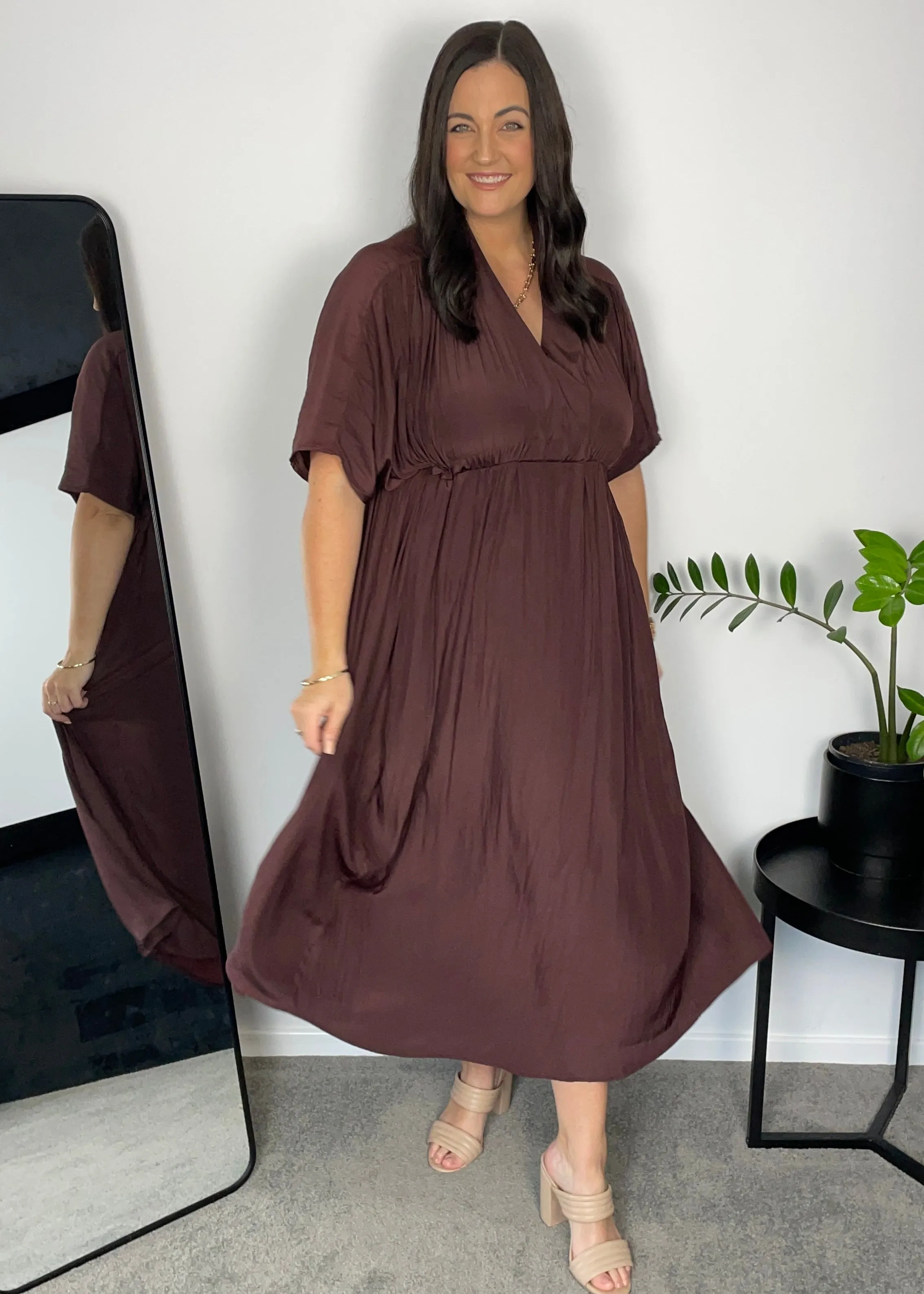 Misty Lustre kaftan dress in Chocolate